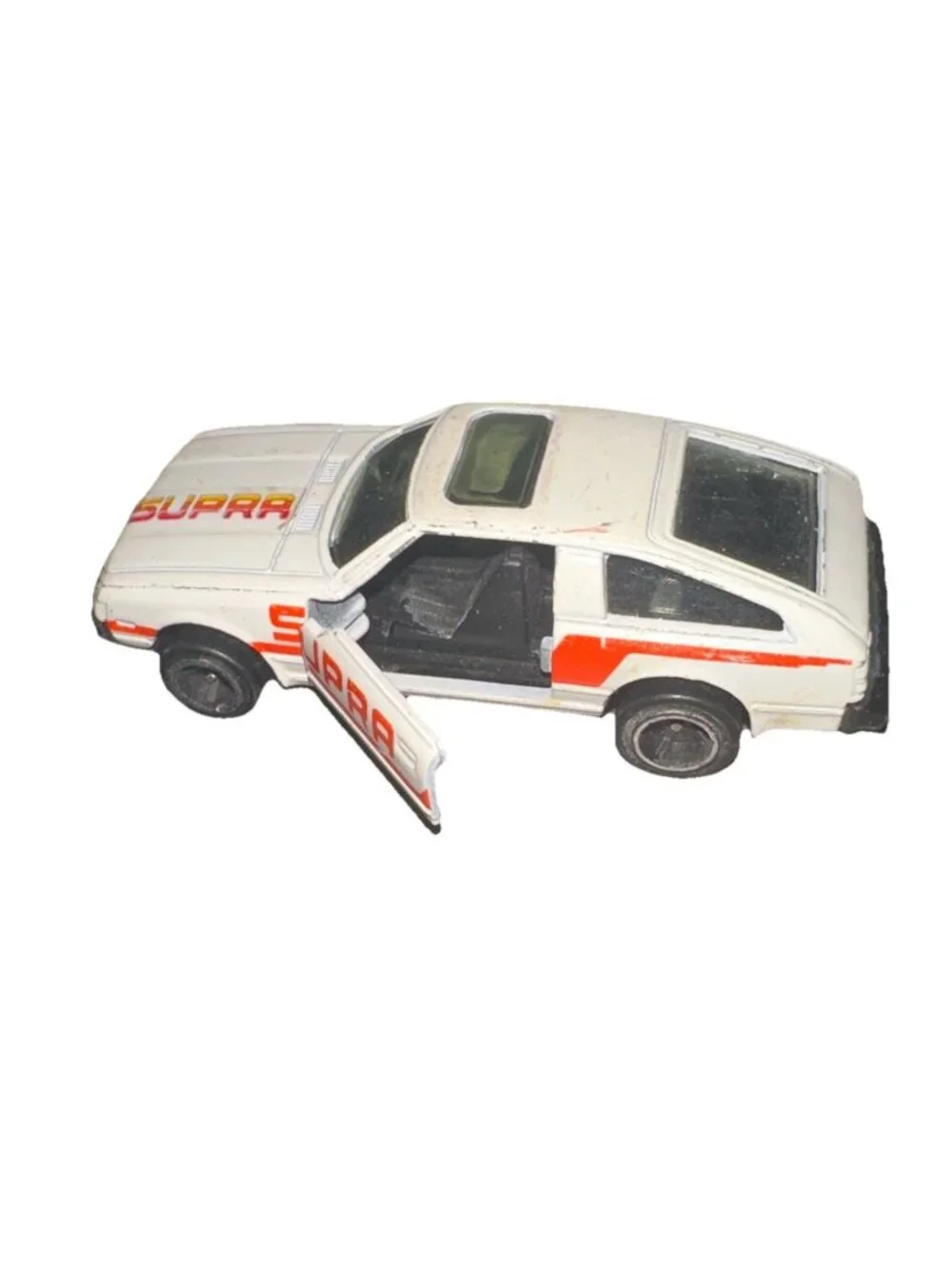 Tomica tomy no